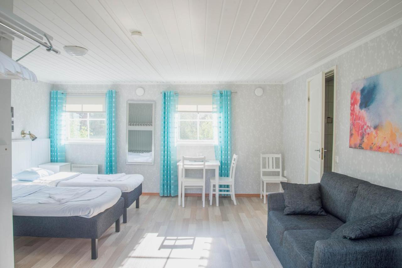 Bed and Breakfast Kastelholms Gaesthem à Sund Extérieur photo